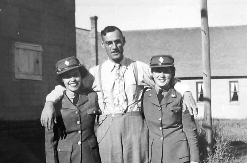 This image has an empty alt attribute, its filename is Remembrance-Day_LB_EditedAR_1-copy-e1762554011853.jpg